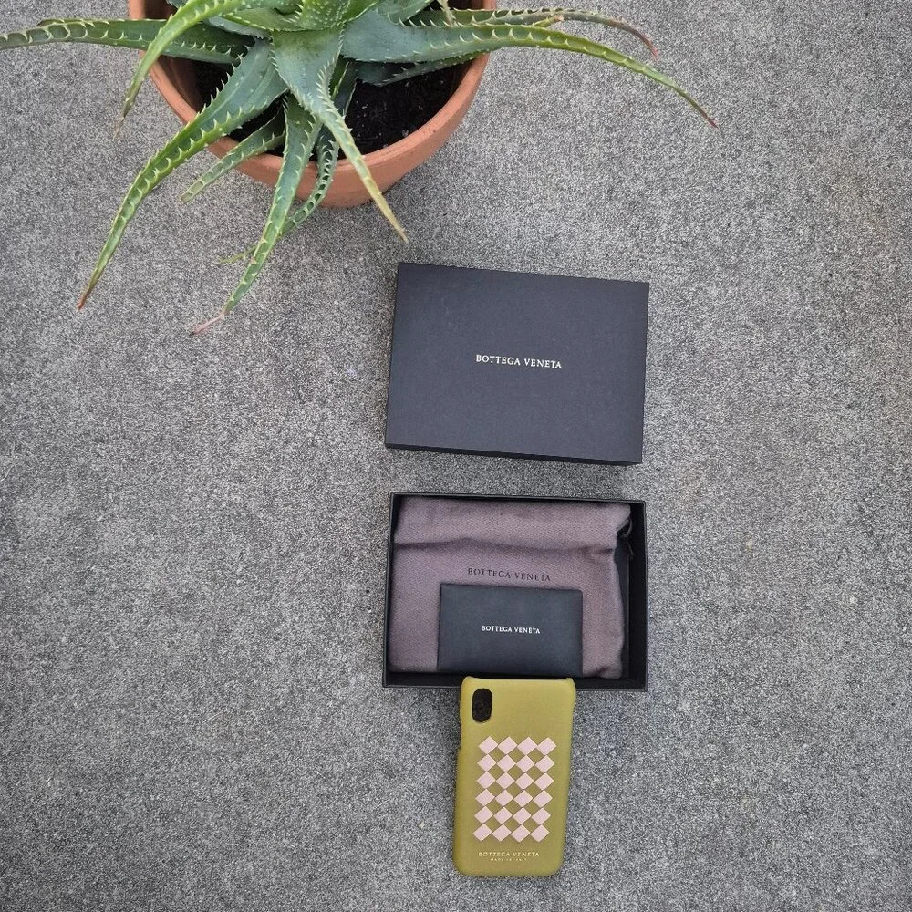 New NIB Bottega Veneta Intrecciato Leather iPhone X Case in Chamomile